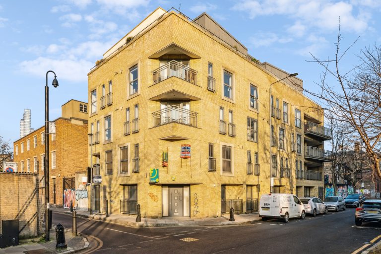 Flat 4 35 Woodseer Street, E1 5HA-2