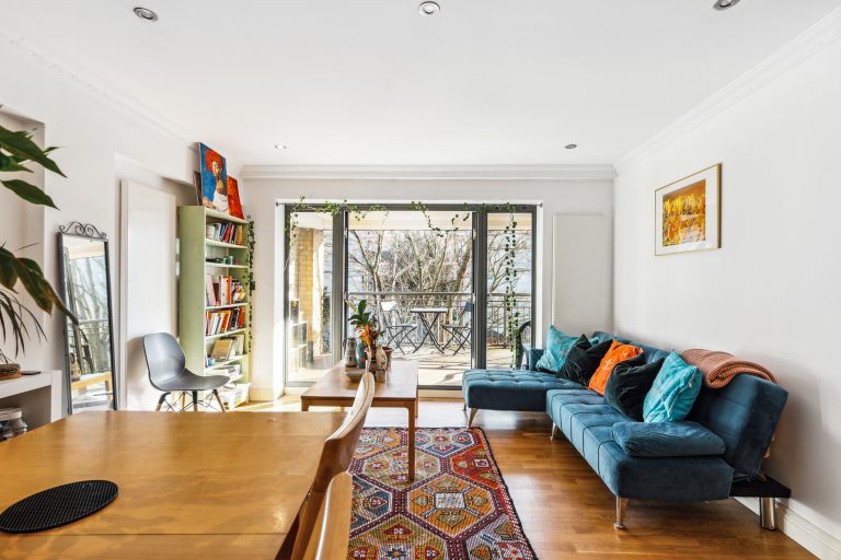 Flat 4 35 Woodseer Street, E1 5HA-3