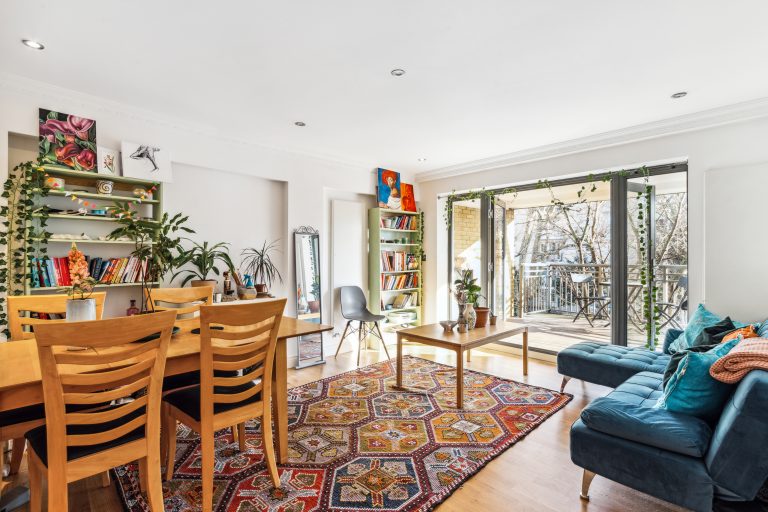 Flat 4 35 Woodseer Street, E1 5HA-4