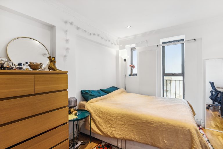 Flat 4 35 Woodseer Street, E1 5HA-8