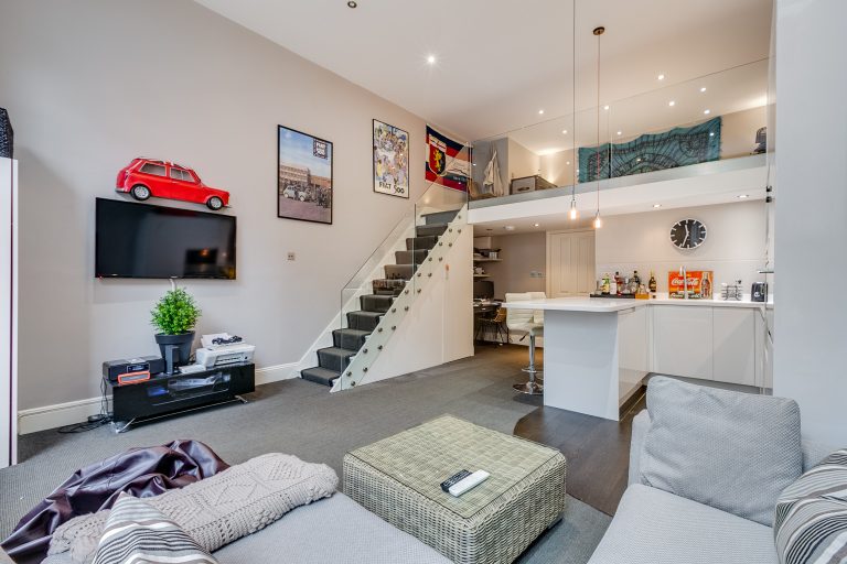 Nevern Square 27, Flat E-7