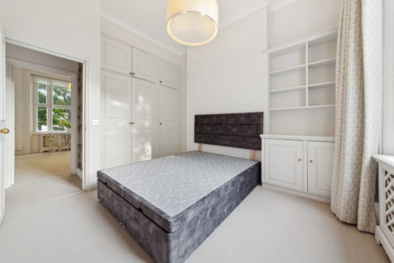 Flat 2, 41 Kempsford Gardens, SW5 9LA-7