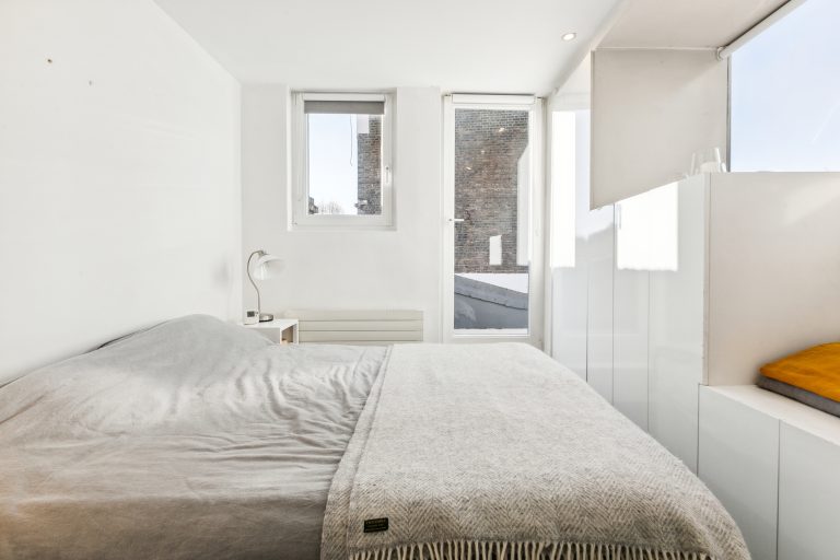 255 Portobello Road, London, W11 1LR-1