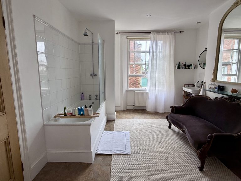 Ensuite bathroom