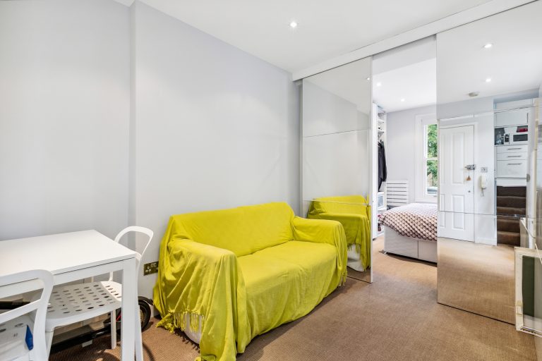 Chesilton Road 17C-1