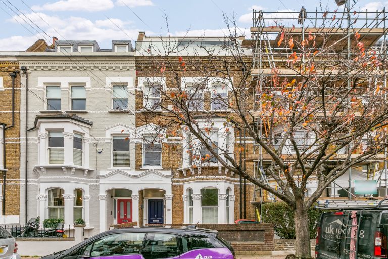 Chesilton Road 17C-9