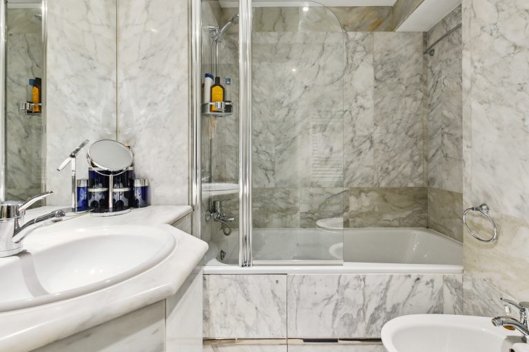 Flat 2, 24 Emperors Gate, SW7 4HS-1