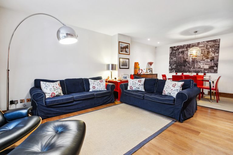 Flat 2, 24 Emperors Gate, SW7 4HS-10