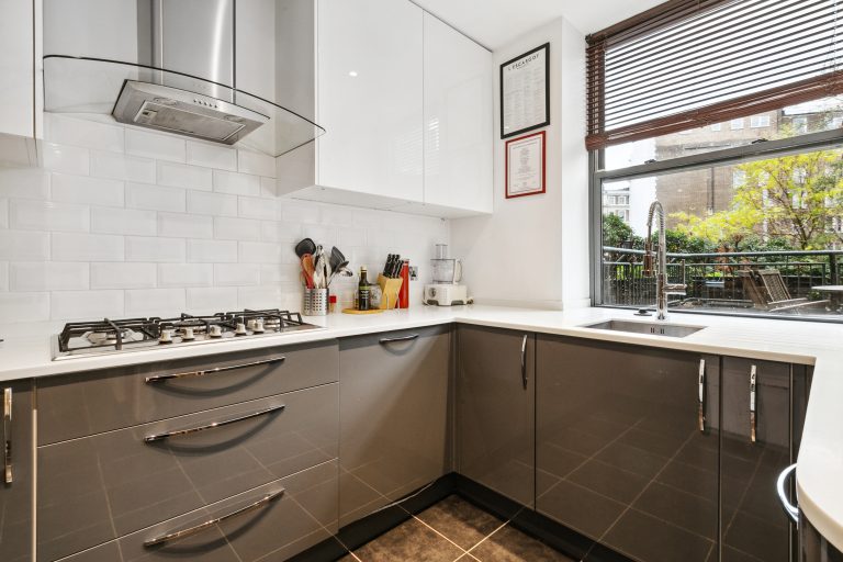 Flat 2, 24 Emperors Gate, SW7 4HS-12
