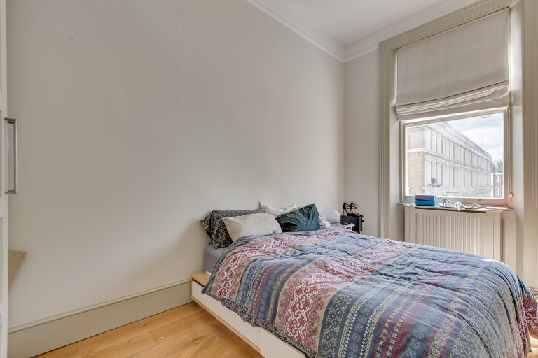 Earls Ct Square 19, Flat E-1