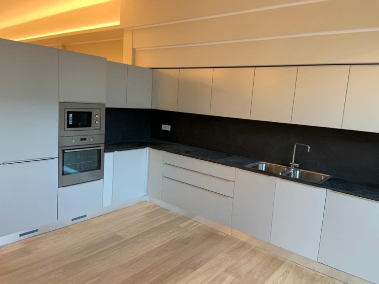 bd341f6a-f8dd-49b7-b3af-30ff1253e6c6