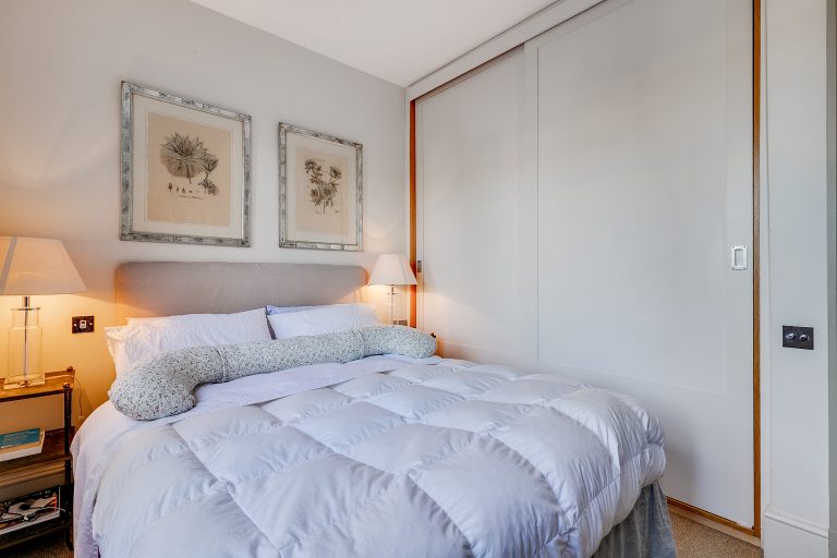 Elm Park Road, 36 F1-2