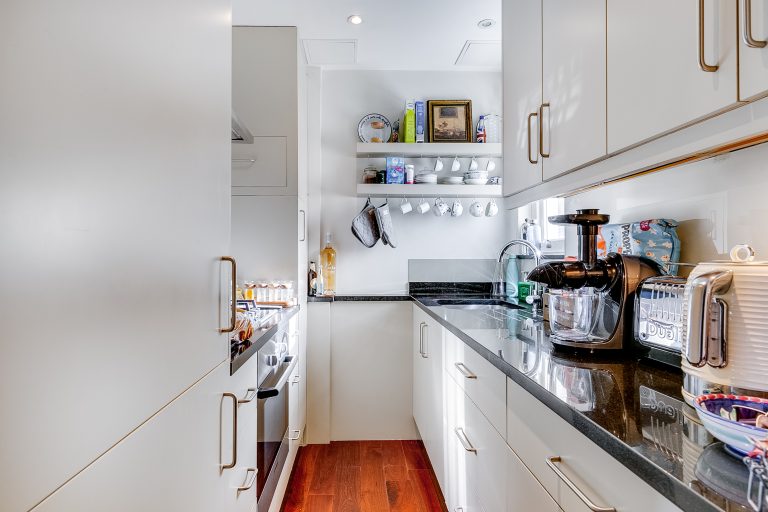 Elm Park Road, 36 F1-5