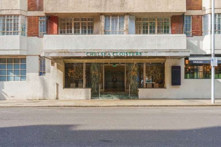 ChelseaCloisters539-148(Edit)